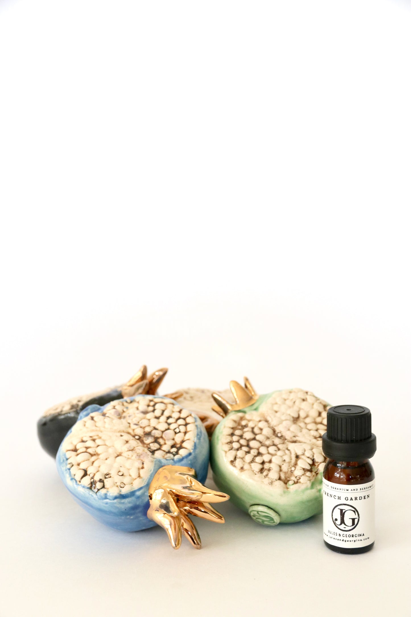 Porous Pomegranate Diffuser
