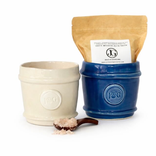 J&G Ceramic with bath salts